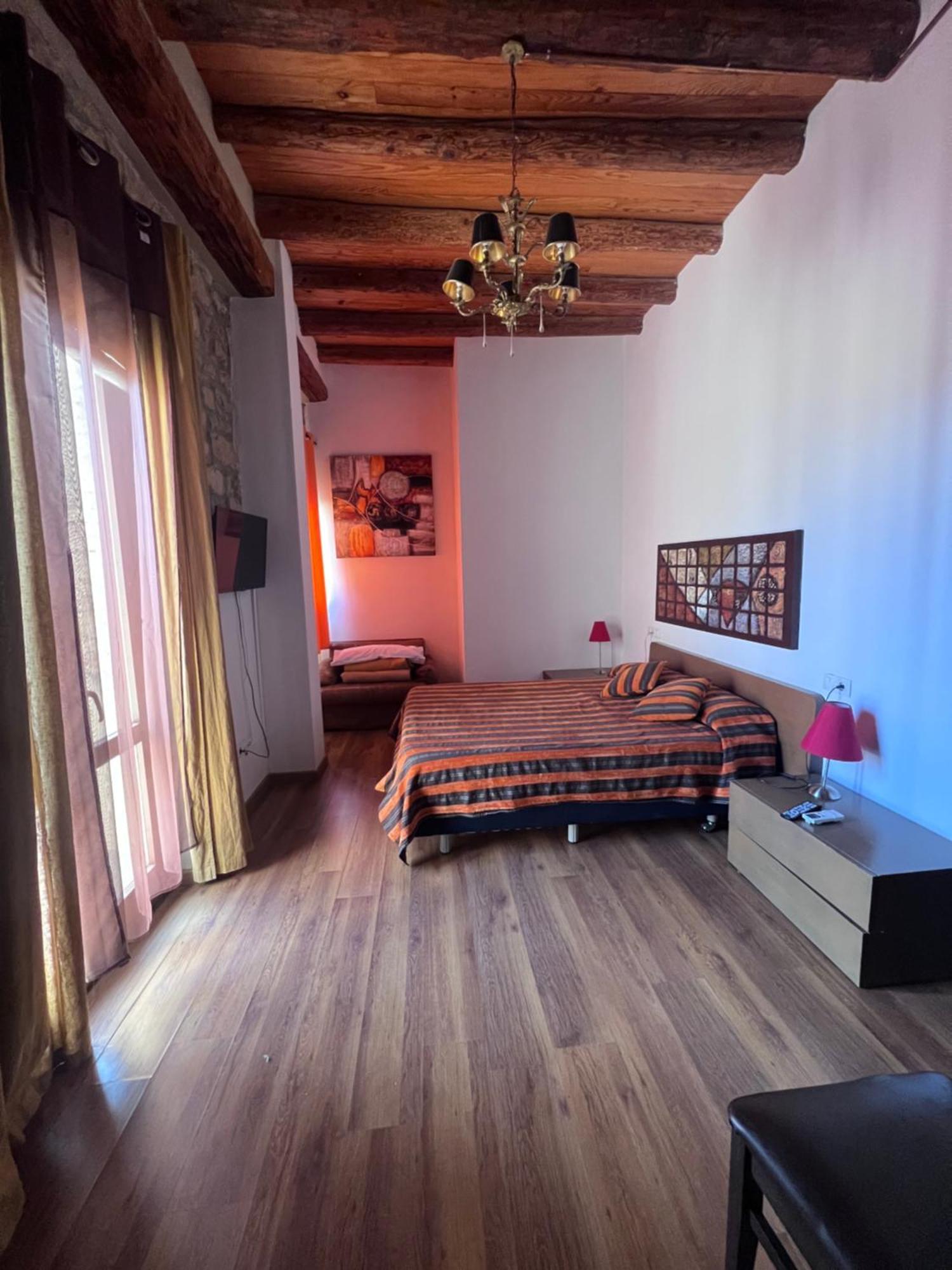 La Garbinada Hotel Torrebeses Exteriör bild