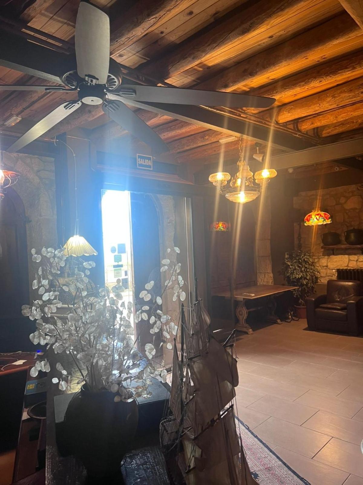 La Garbinada Hotel Torrebeses Exteriör bild
